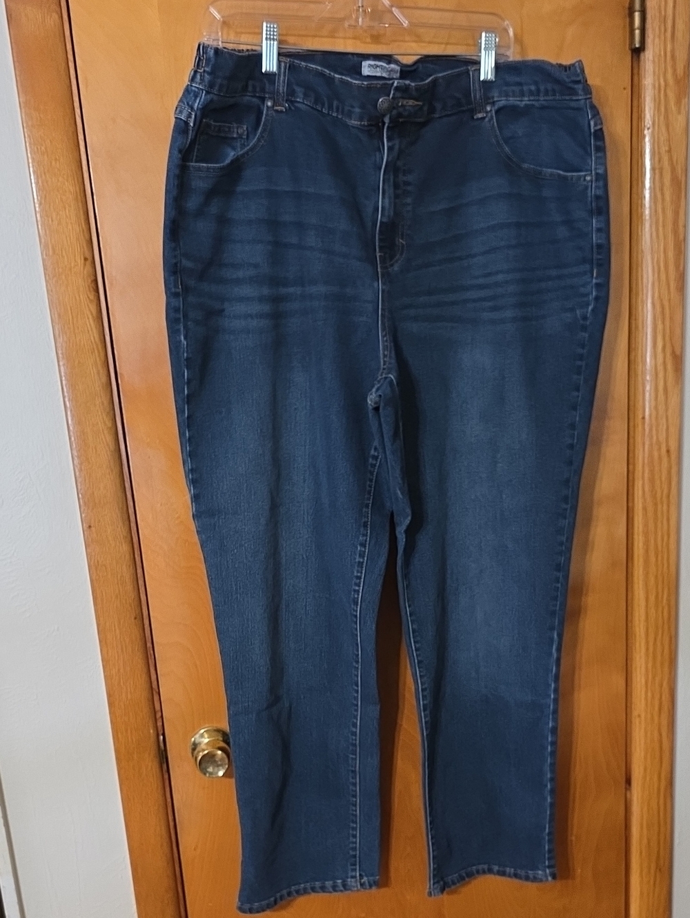 Catherines Dark Wash Straight Leg Jeans